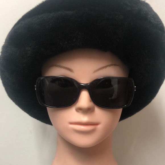 CHANEL Polarized Grey Tweed Print Frame CC Logo Sunglasses-5218 - Picture 5 of 7